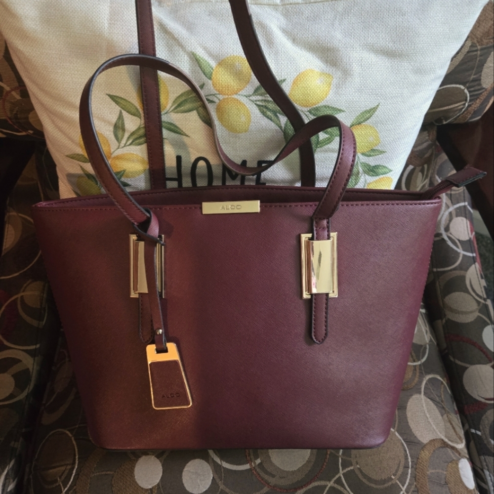 Aldo tote style purse